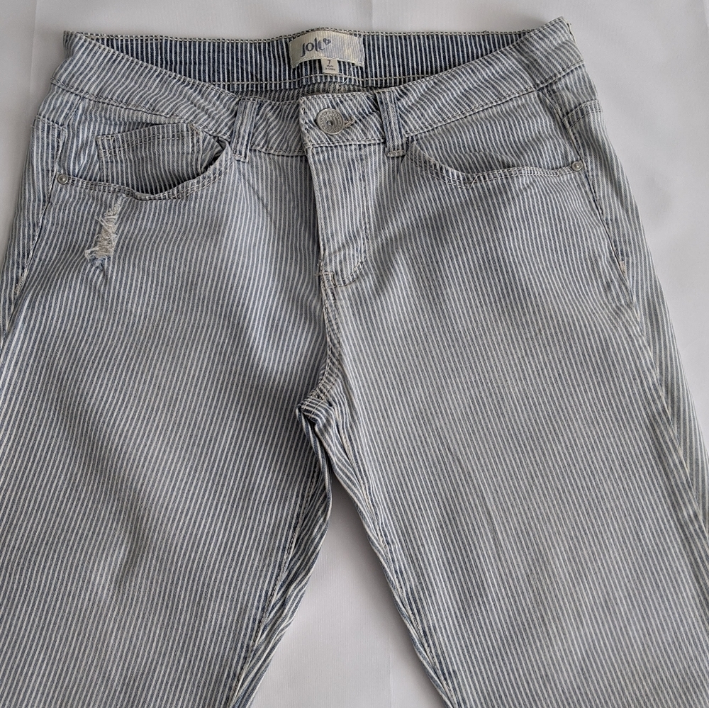 🌿STRIPED Distressed JEANS🌿 - Picture 2 of 5